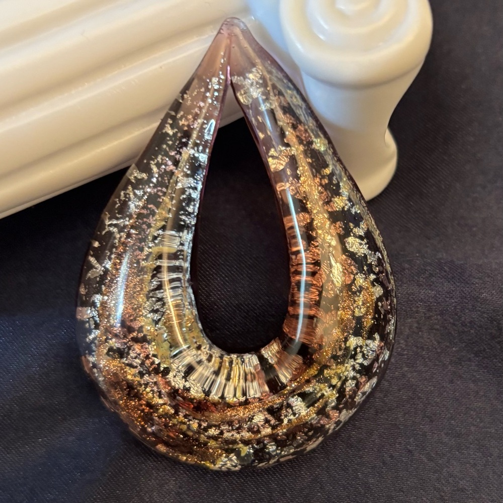 Elegant Glass Teardrop  Pendant